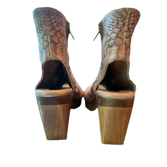 Salpy Artisan Leather Snakeskin Wood Heel Boots Terri Heel Size 7.5 Cocoa Brown - Picture 2 of 6